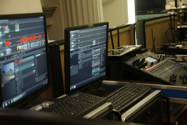 video control on laptop screens