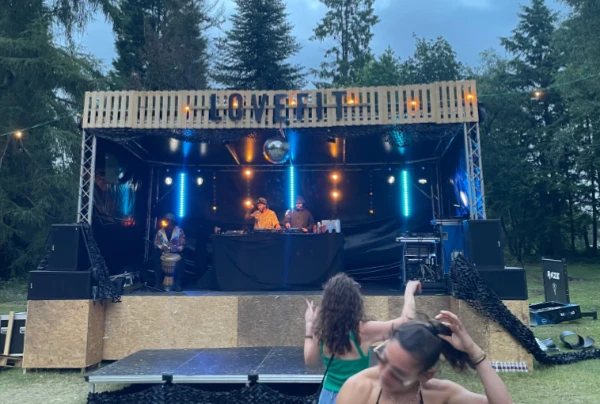 6.8x3.8m Trilite Roof Stage